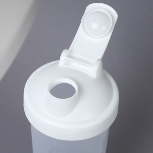 Бутылка/Шейкер SIMPLE SHSA-600 белый, для спортивного питания 600ML/уп72