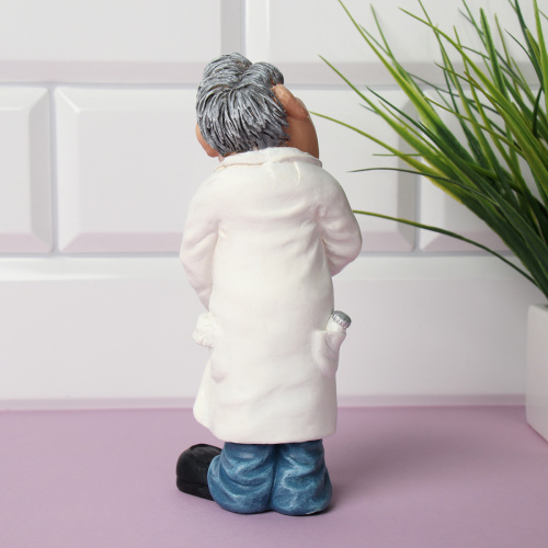 Фигурка Врач 16 см / 2057 /уп 72/АКЦИЯ