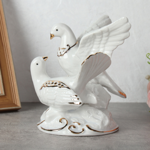 Фигурка Голуби 14 см / B2086 /уп 24/