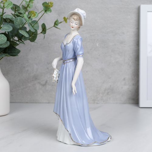 Статуэтка Дама 32 см / HW-58B /уп 12/