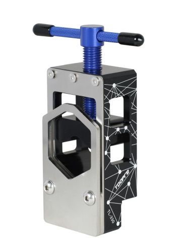 Инструмент для фиксации труб диаметром 15-37мм с направляющей для пилы TOOPRE TL-330. алюминий/сталь /уп 50/