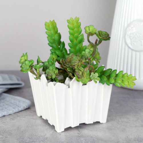 Кашпо пластик 8,5х7 см / ZH-002 /уп 300/