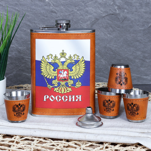 Набор в подарочной коробке Фляжка 180 мл Россия + 4 стопки 30 мл, воронка / FL-212 /уп 60/