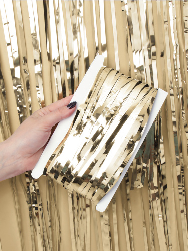 Дождь занавес 100x200 см светлое золото / NGA-18 /уп 10/300/для фотозоны на клейкой ленте