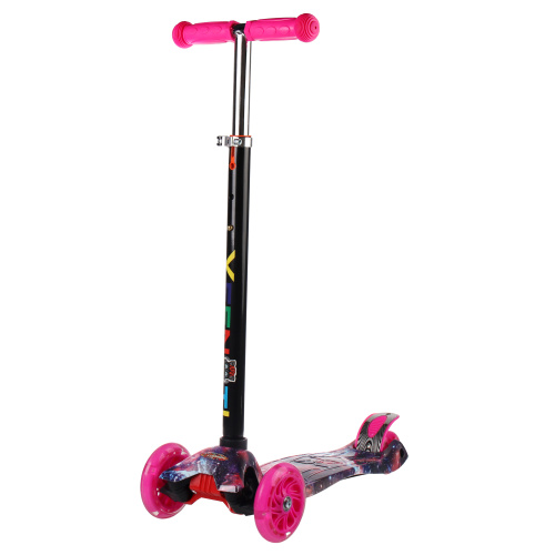 Самокат трехколесный для детей от 3-х лет Yeenot GT4108P47, нагрузка до 50кг, вес 2.3кг, светящиеся колёса PU116мм, цвет Вселенная БК/уп10