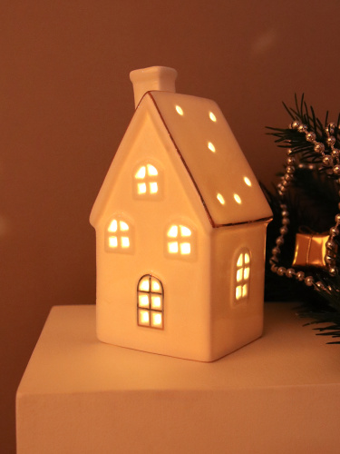 Фигурка Домик с подсветкой 12 см новогодний / YZ19670 /уп 72/LED