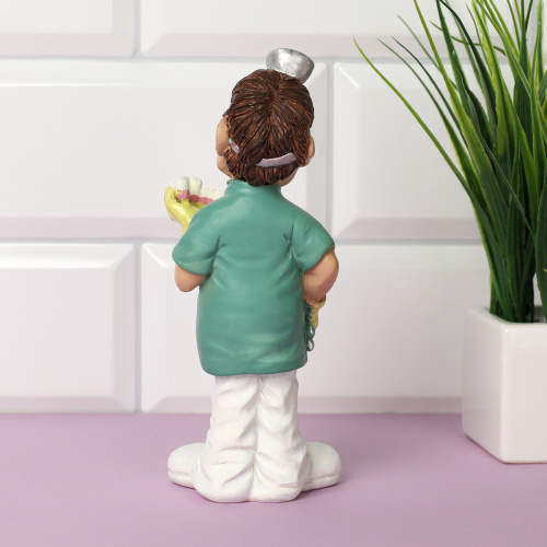 Фигурка Врач стоматолог 16 см / 2063 /уп 72/