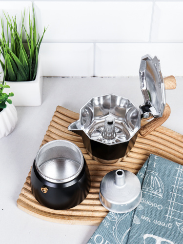 Кофеварка гейзерная 150 мл 3 чашки Черная / VX150-538 /уп 36/