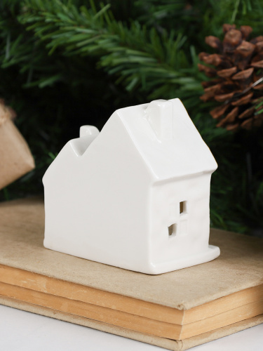 Фигурка Домик с подсветкой новогодний 8 см / 7099 /уп 2/96/LED